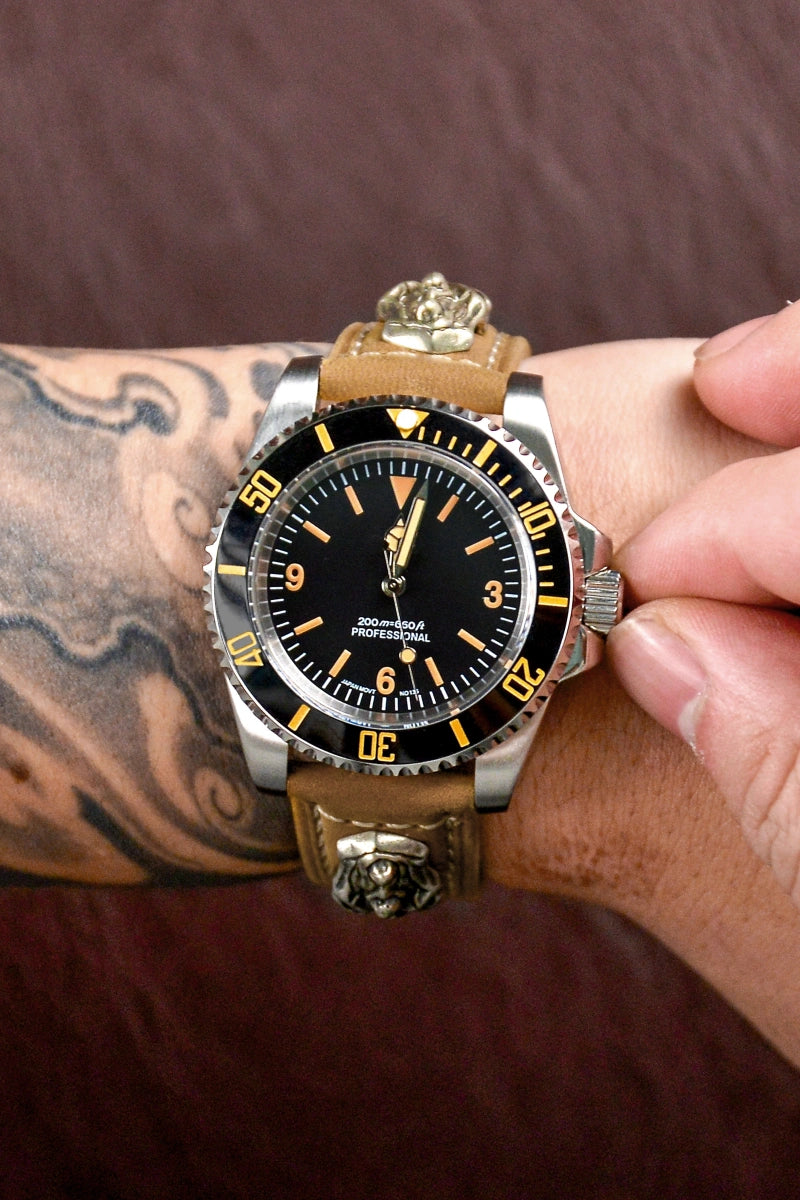 Mod Submariner Antique Explorer Watch - SKYRIM WRIST