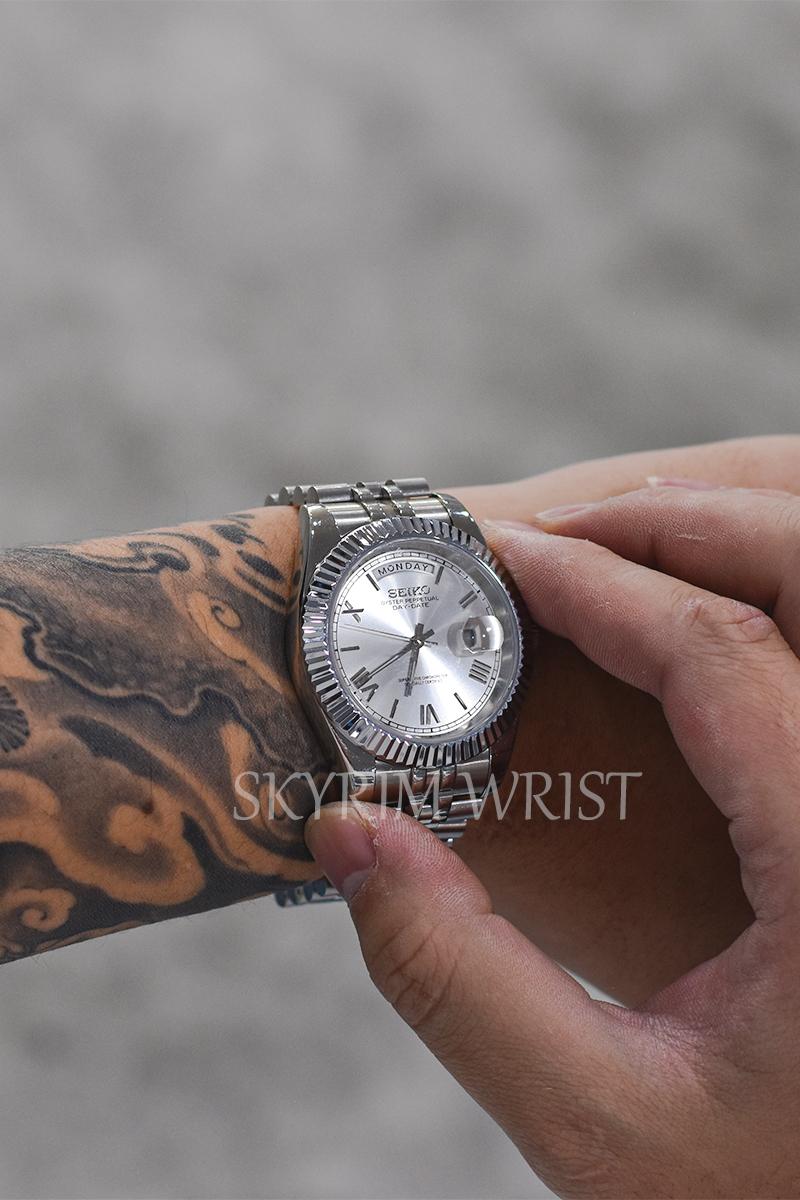 Mod Day-Date Silver - SKYRIM WRIST