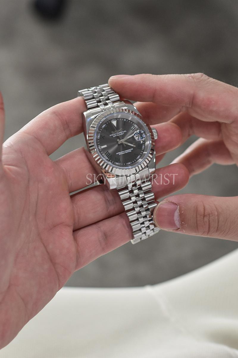 Mod Datejust Wimbledon Gray - SKYRIM WRIST