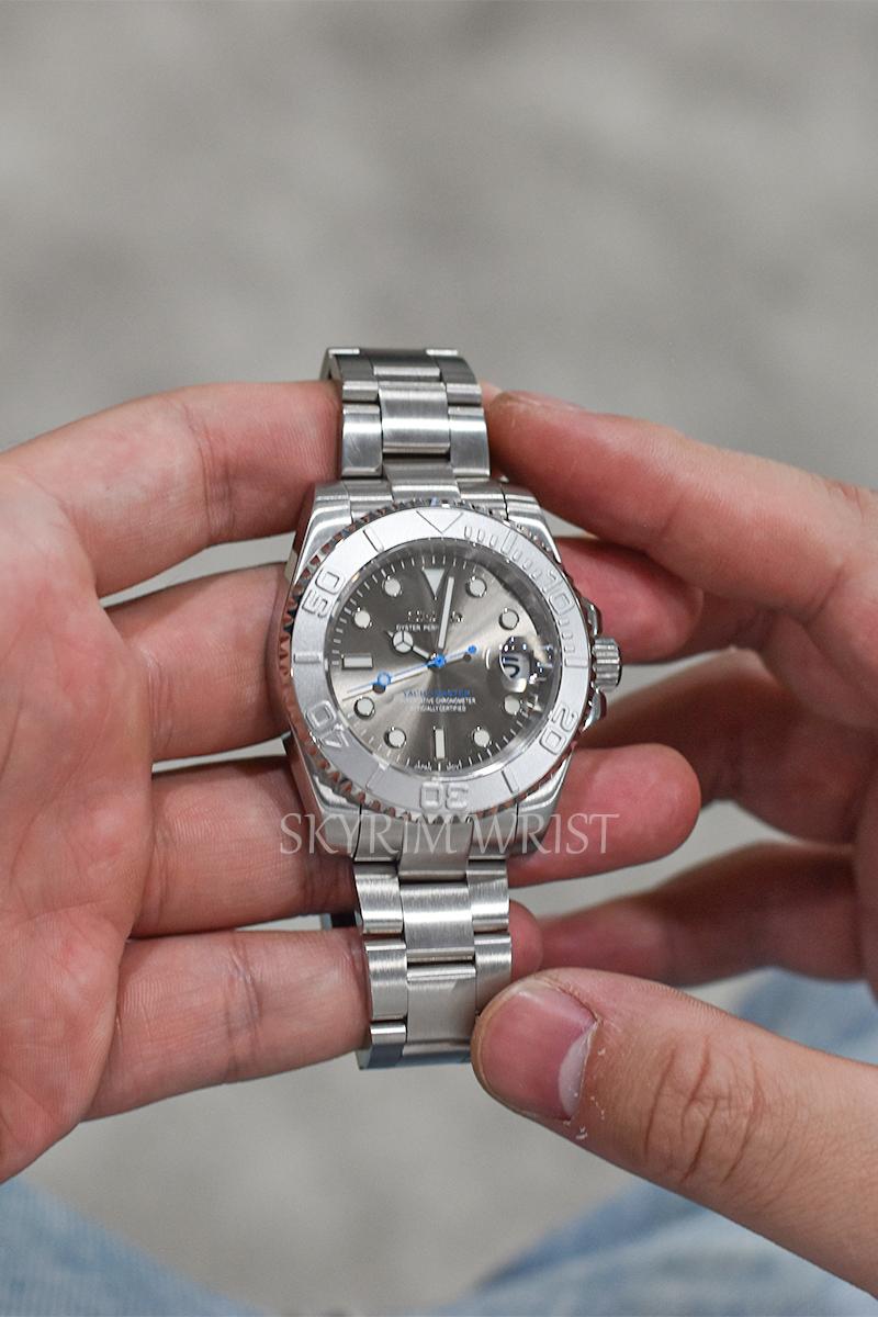 Mod Yacht-Master Silver Gray - SKYRIM WRIST