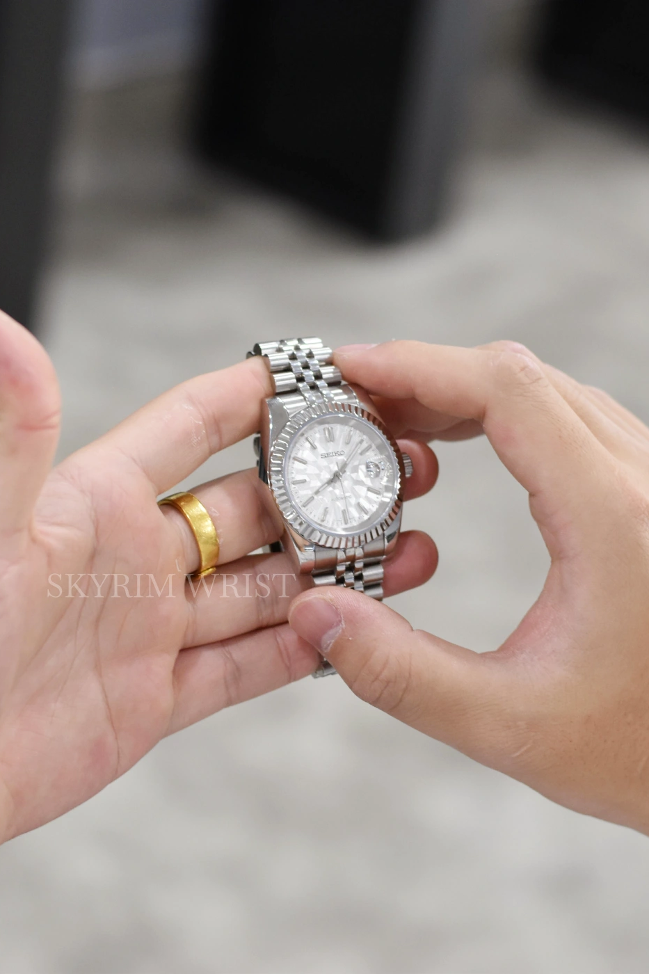 Mod Datejust Mosaic White - SKYRIM WRIST