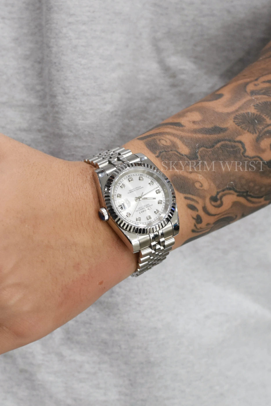 Mod Datejust Silver Diamond - SKYRIM WRIST