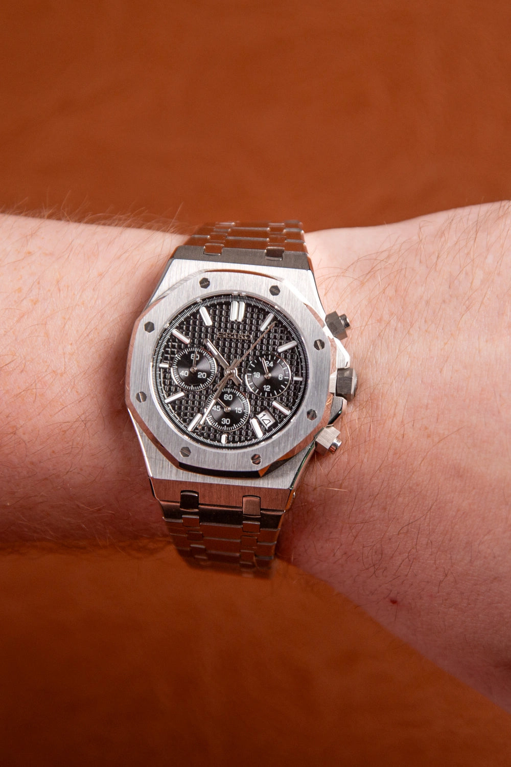 Reloj cronógrafo Royal Oak Offshore rediseñado y personalizado