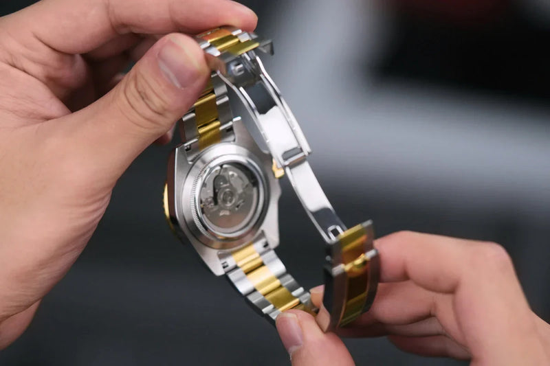 How Not to Overwind a Watch: Complete Protection Guide