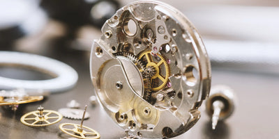 What is a Quartz Movement Watch? Complete Guide