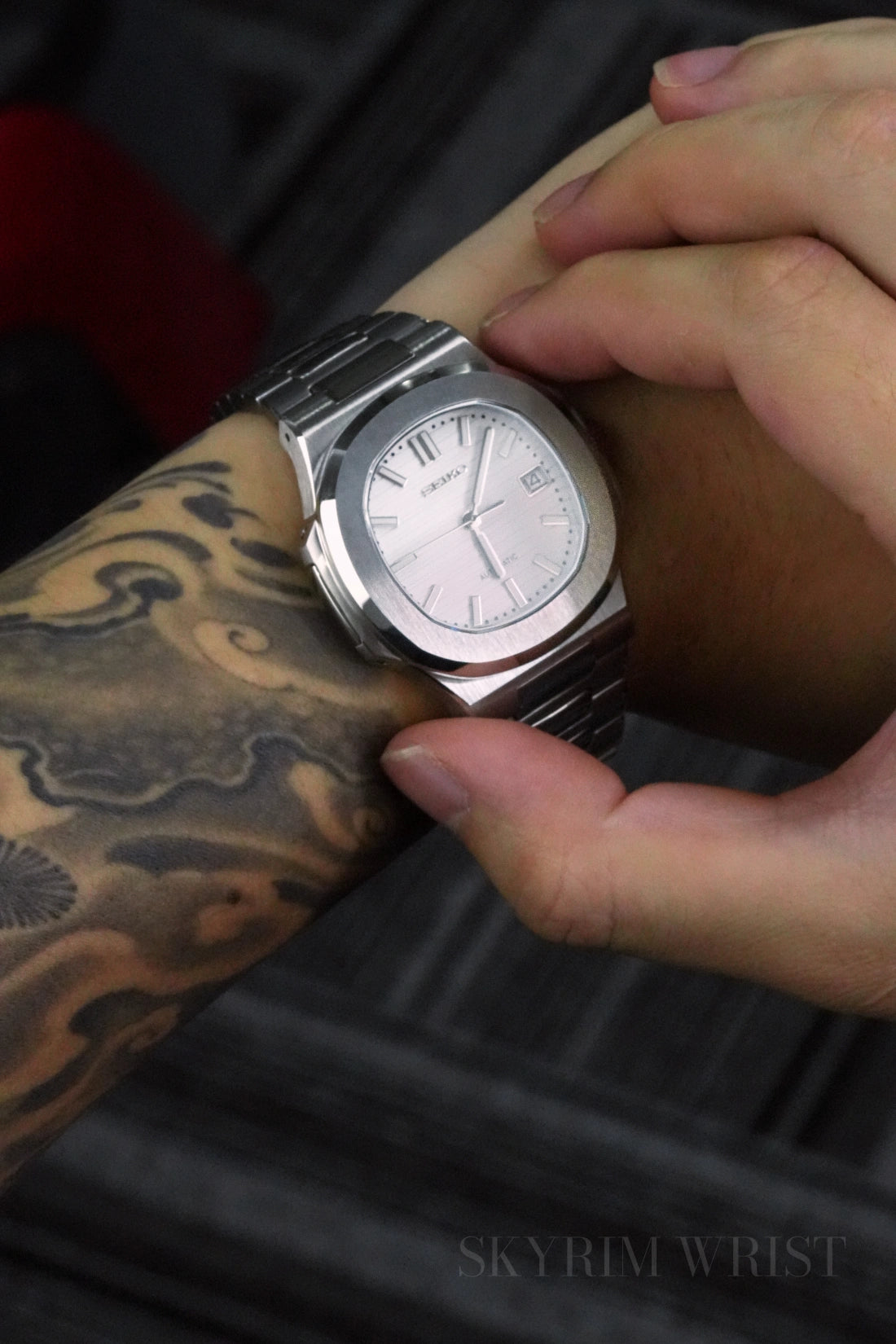 Mod Nautilus Silver White - SKYRIM WRIST 