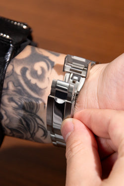 Custom Daytona Panda – SKYRIM WRIST