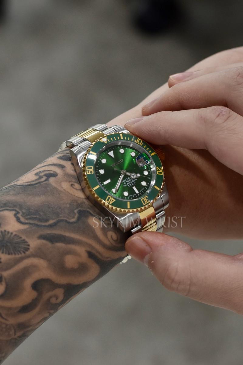 Mod Submariner Two-Tone Gold Green - SKYRIM WRIST 