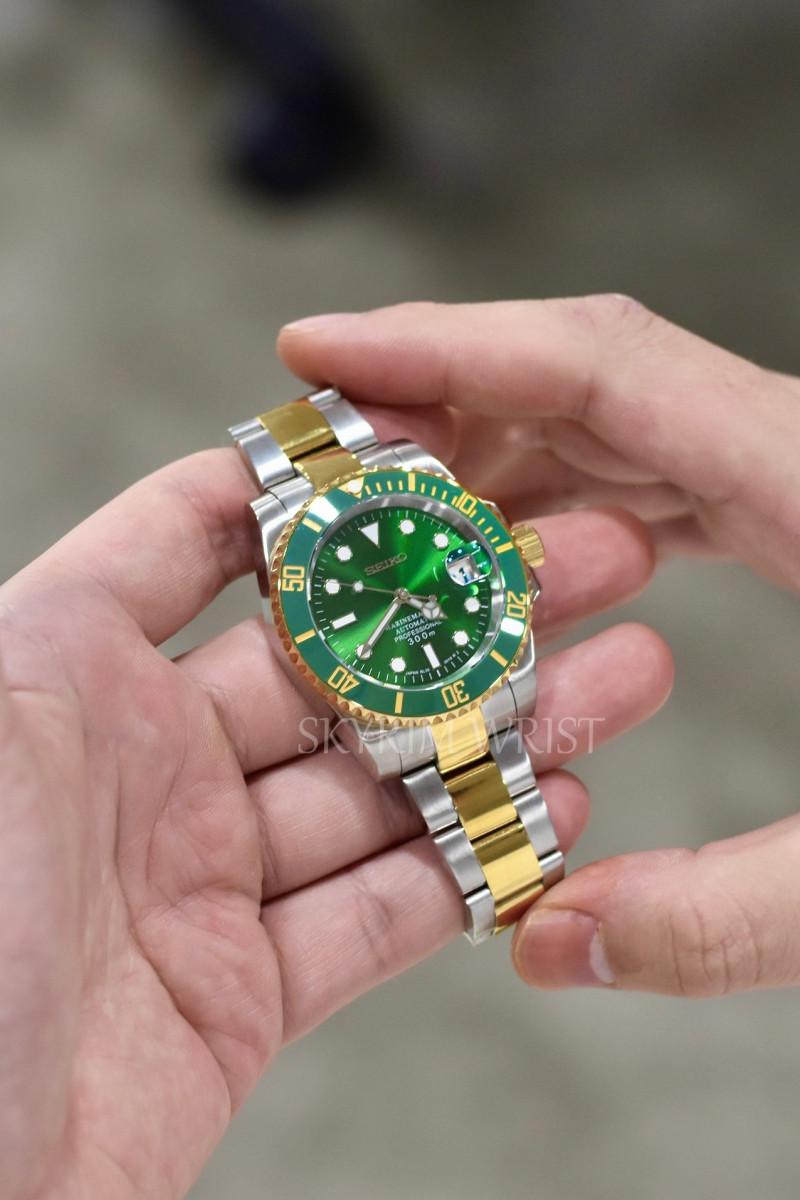 Mod Submariner Two-Tone Gold Green - SKYRIM WRIST 