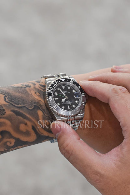 Mod GMT-Master II Bruce Wayne - SKYRIM WRIST 