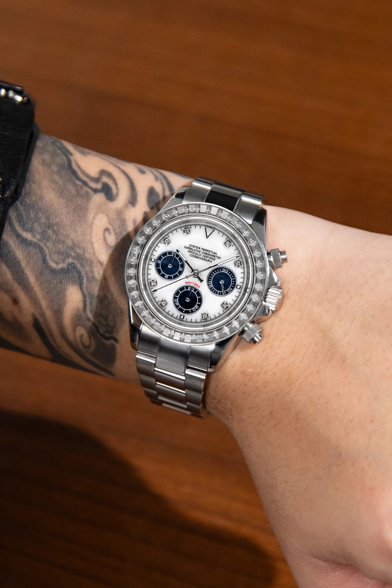 Mod Daytona White Pearl Diamond Watch - SKYRIM WRIST 