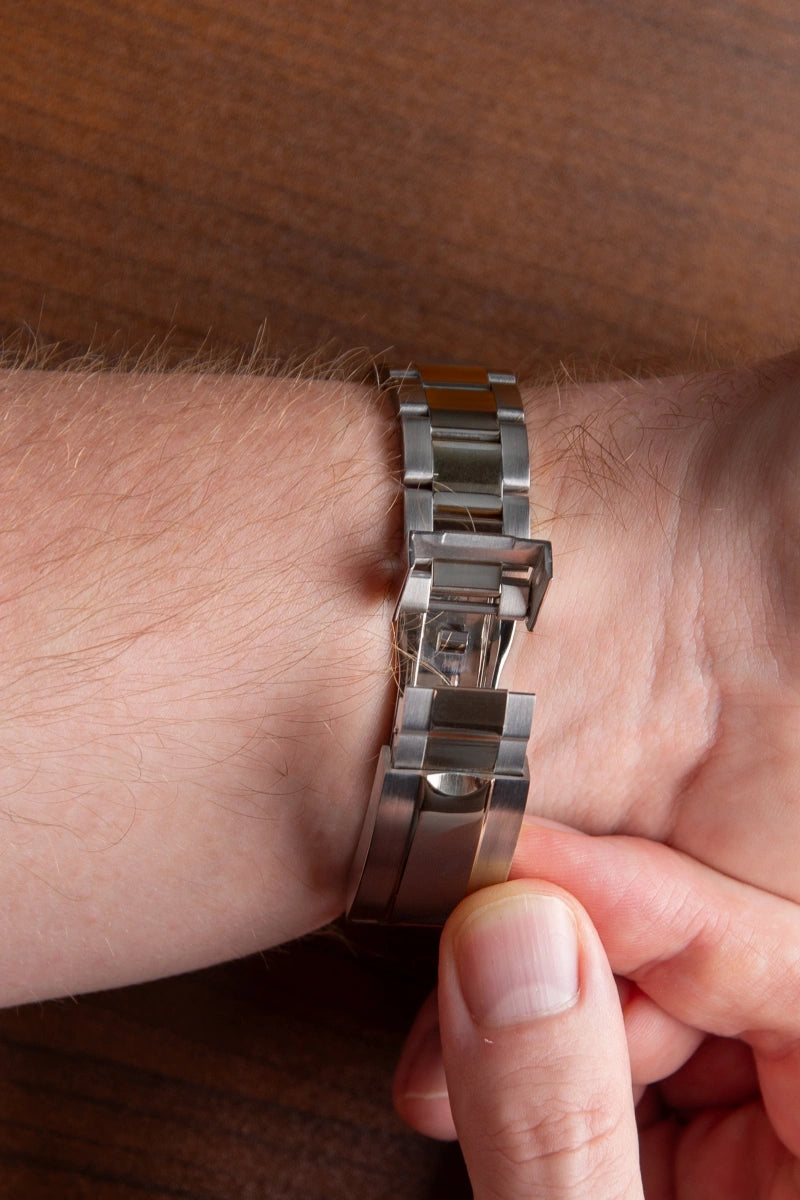 Image of Guardian Submariner - Card Master Black - SKYRIM WRIST 