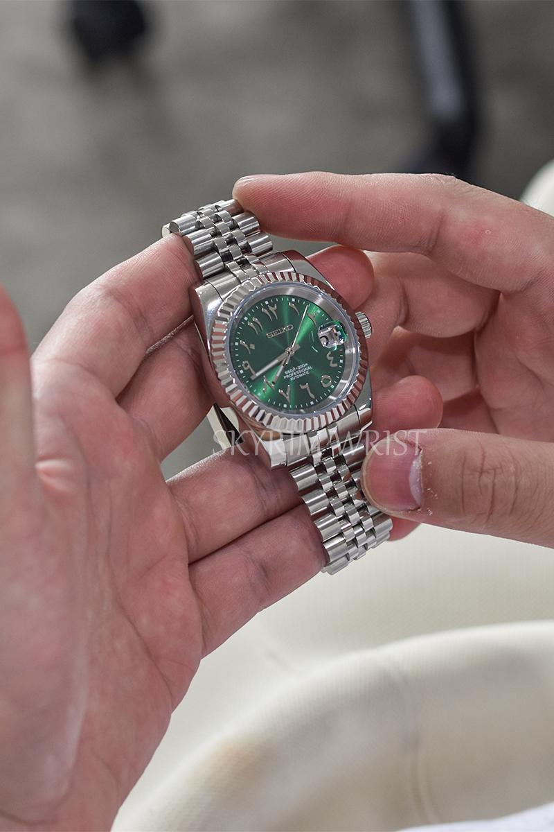 Mod Datejust Arabic Green – SKYRIM WRIST