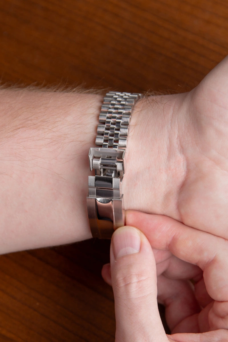 Mod Oyster Perpetual  Midnight Galaxy - SKYRIM WRIST 