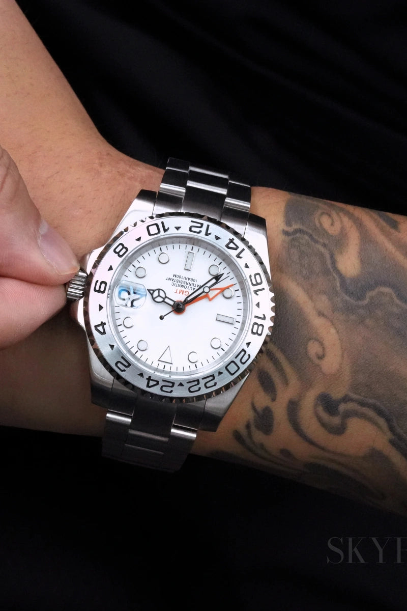 Mod Explorer II White Watch - SKYRIM WRIST 