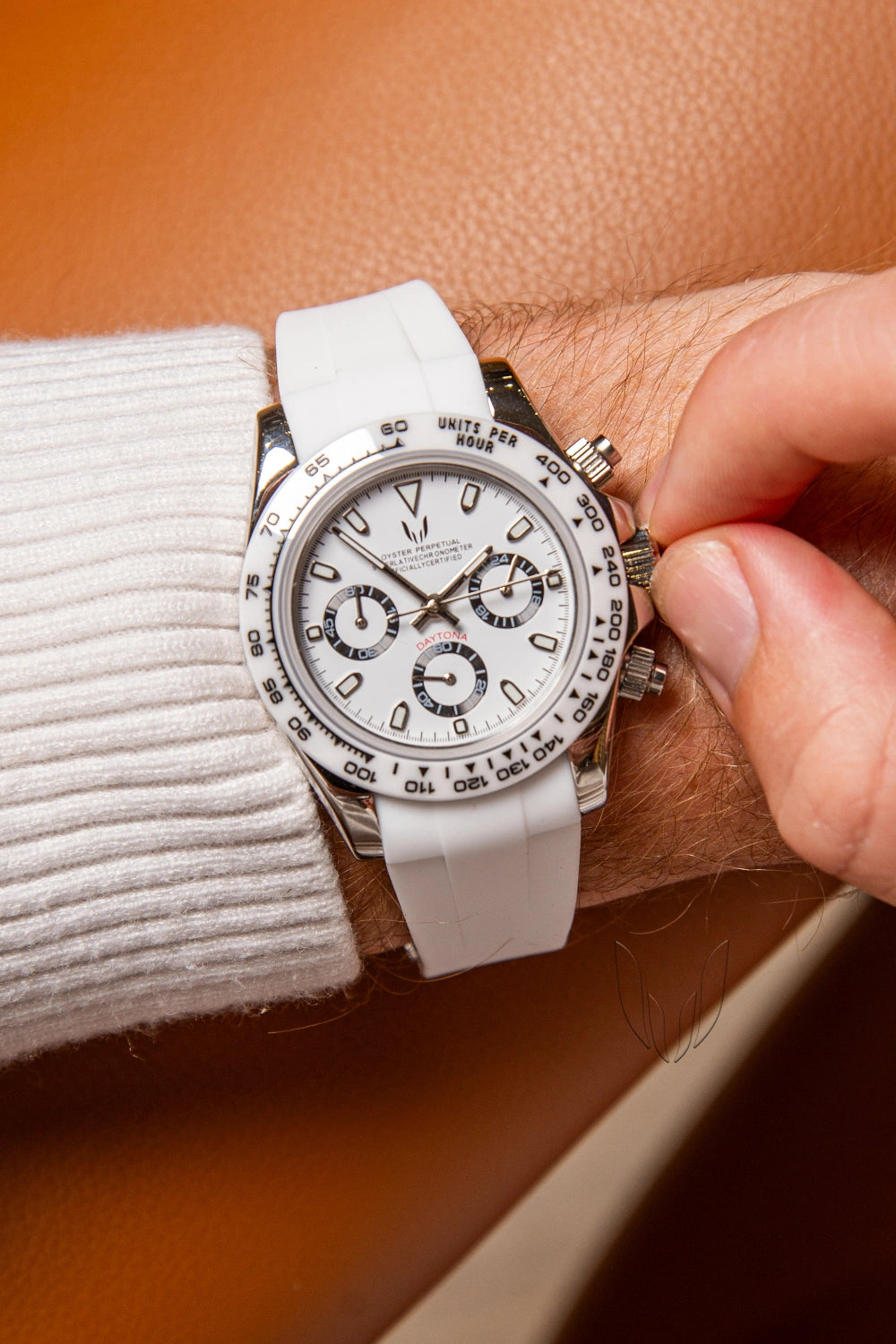 Image of Custom Daytona Snow White II - SKYRIM WRIST 