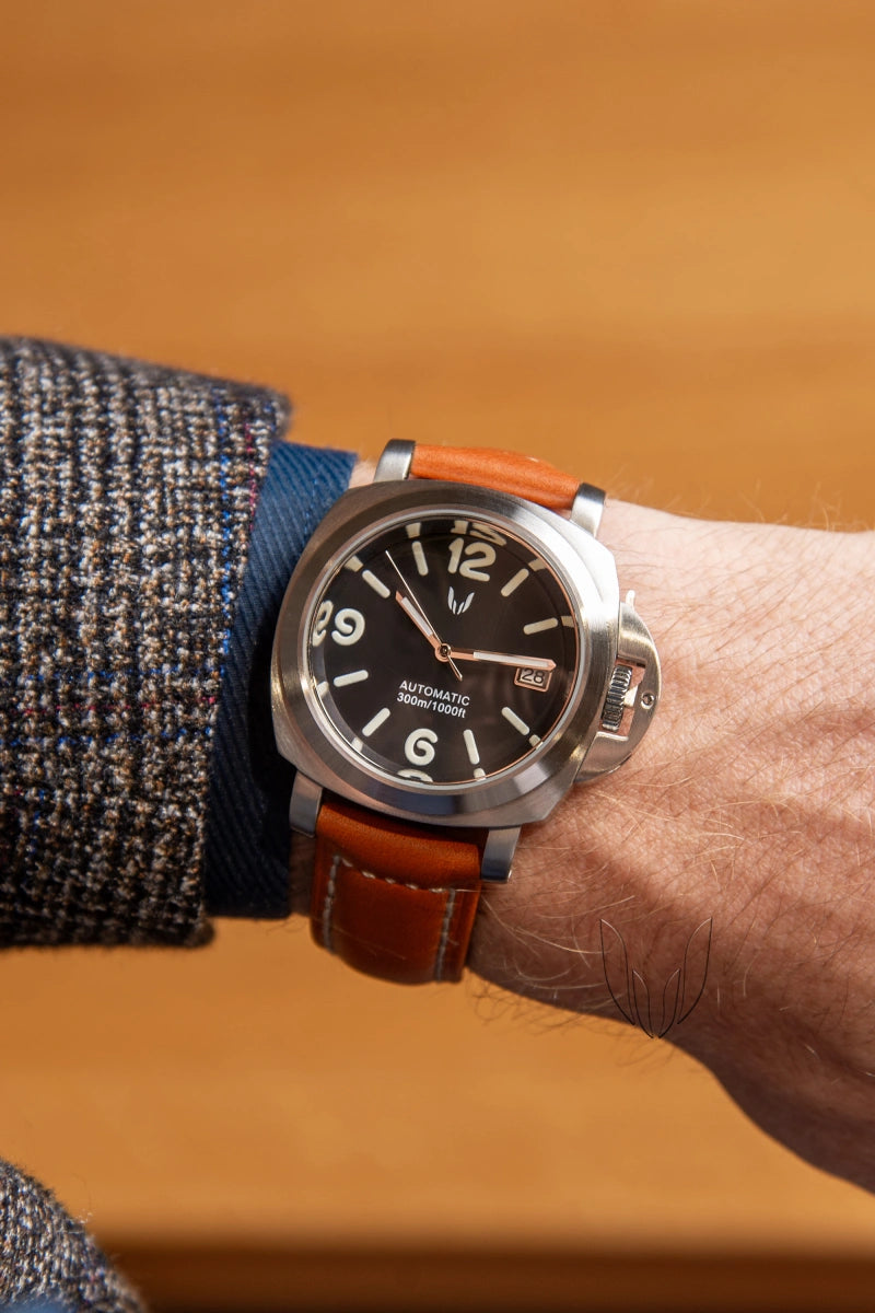 Image of Custom Luminor Brown - SKYRIM WRIST 