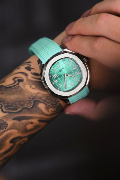 Mod Aquanaut Baby Blue - SKYRIM WRIST 
