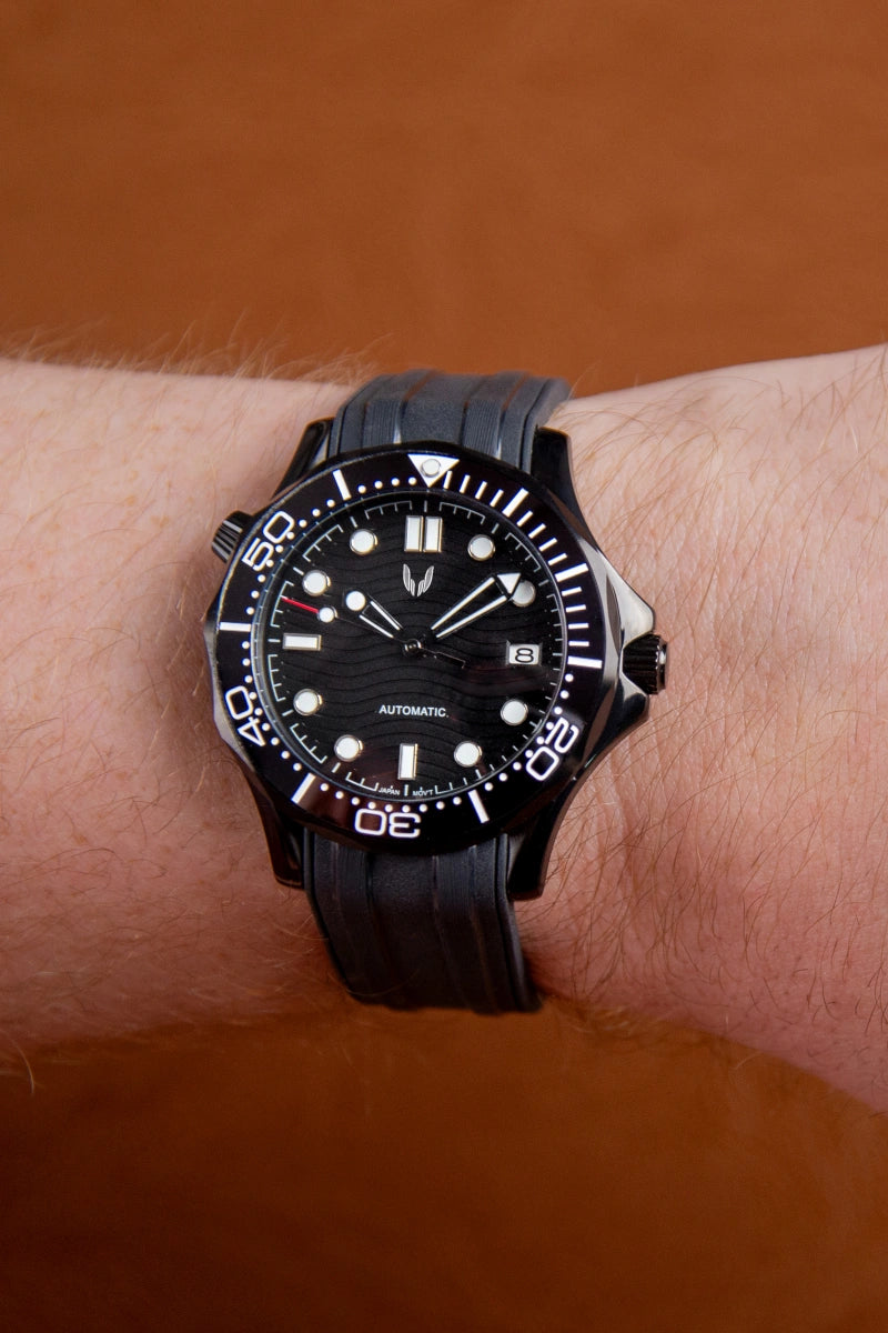 Image of Sunrise Seamaster Black Wave II - SKYRIM WRIST 
