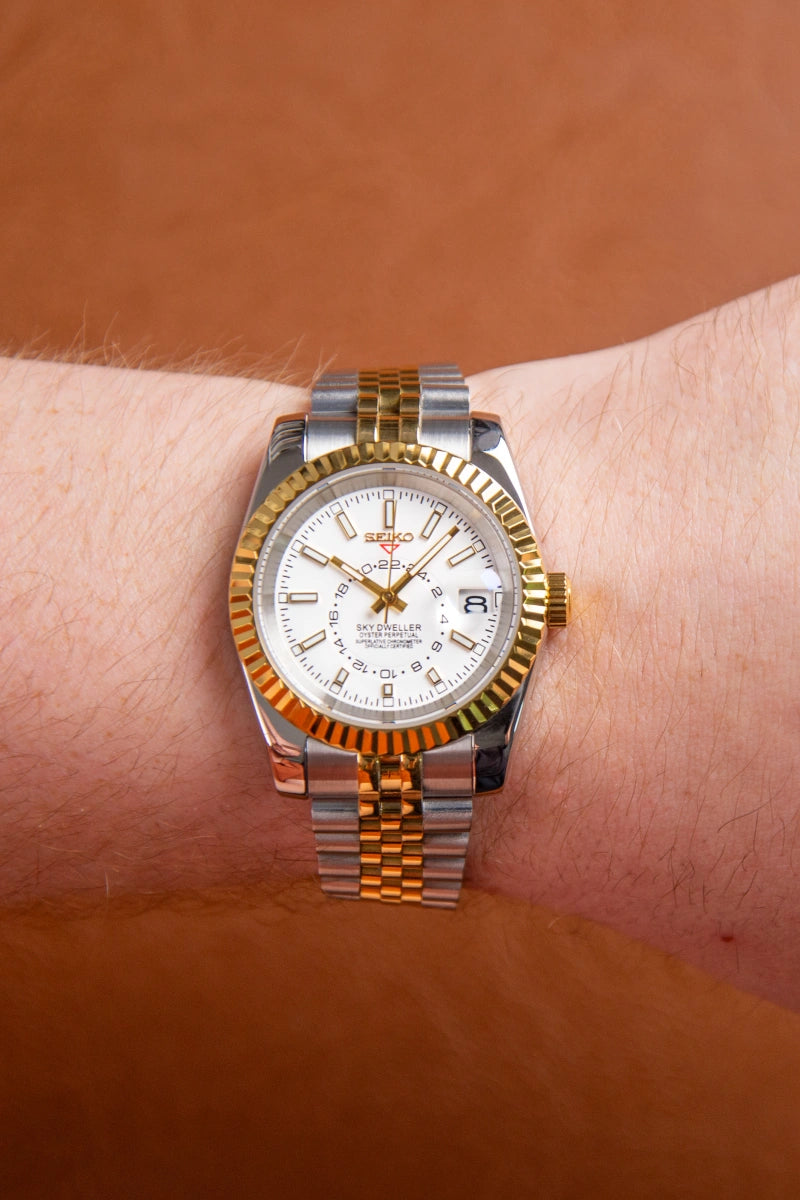 Mod Sky-Dweller Two-Tone Gold White