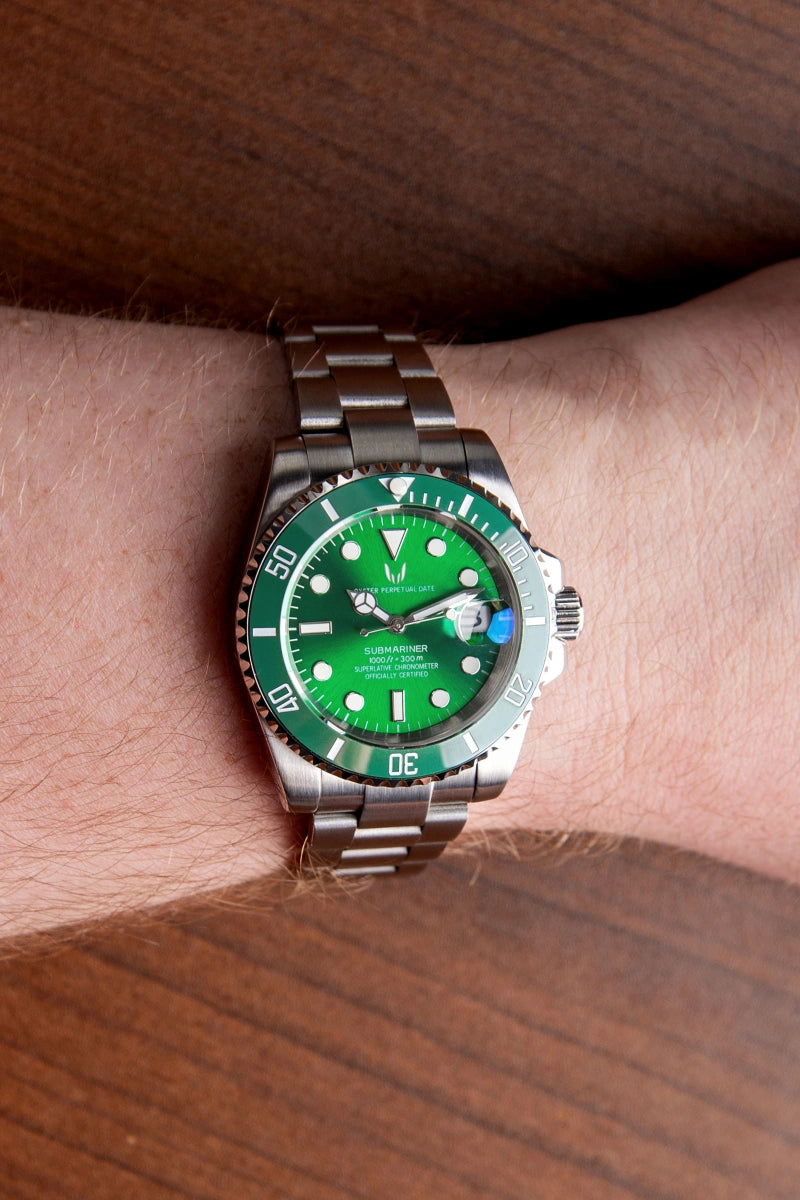 Image of Guardian Submariner Hulk - SKYRIM WRIST 