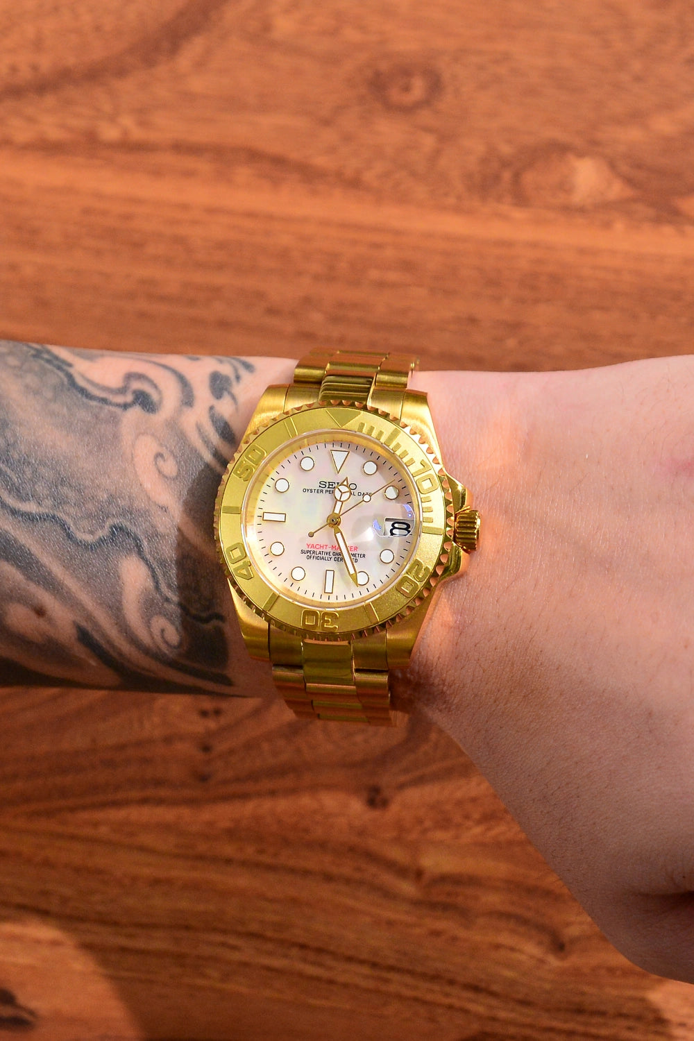 Mod Yacht -Master Gold Pearl - SKYRIM WRIST 